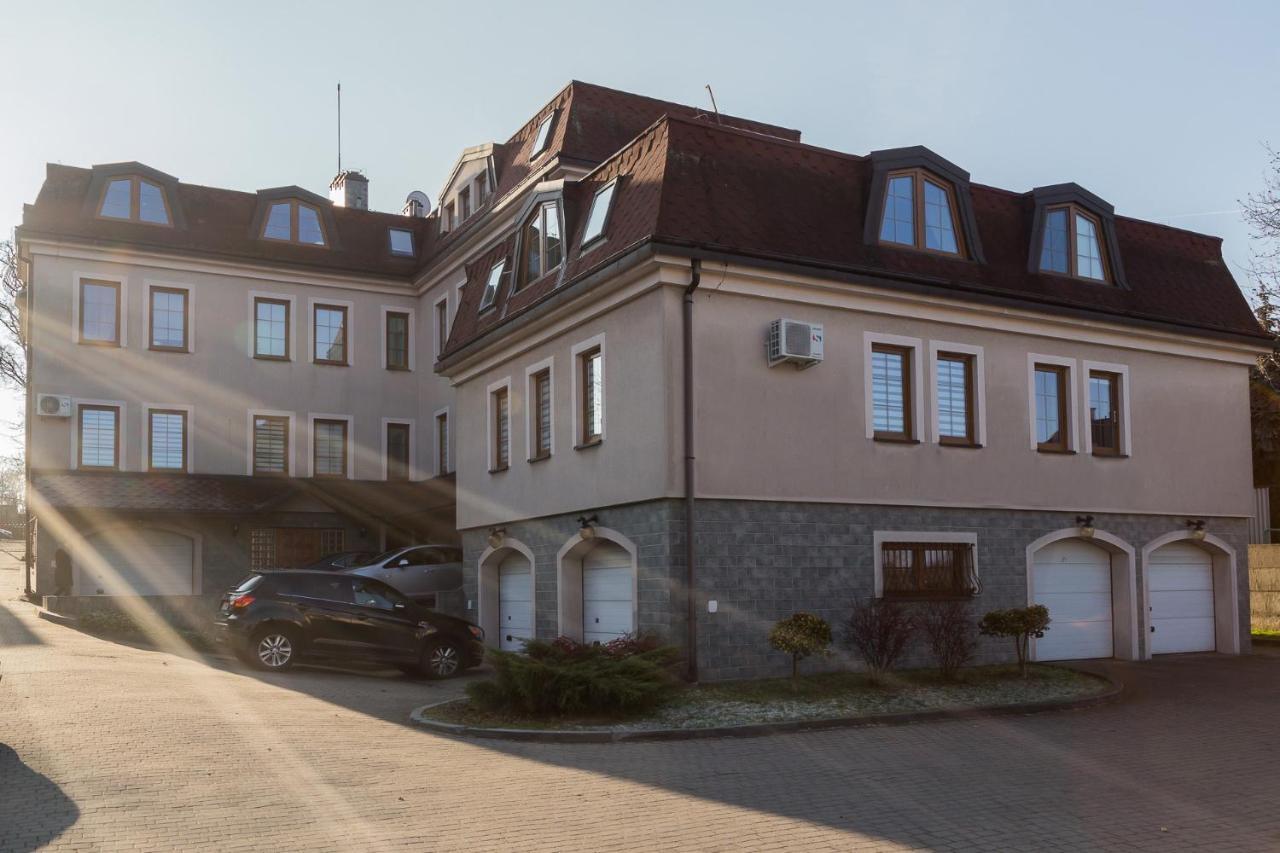 Apartamento Apartament BIANCO NERO pod Jasną Górą, bezpłatny parking, teren ogrodzony. Częstochowa Exterior foto